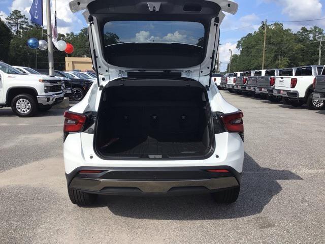 new 2026 Chevrolet Trax car, priced at $25,885