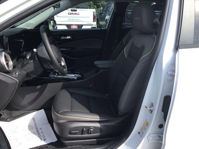 new 2026 Chevrolet Trax car, priced at $25,885