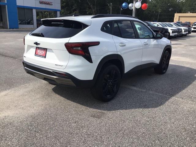 new 2026 Chevrolet Trax car, priced at $25,885