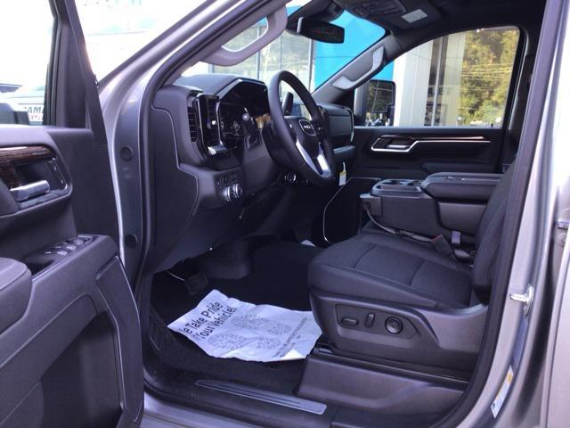new 2025 GMC Sierra 2500 car, priced at $73,085