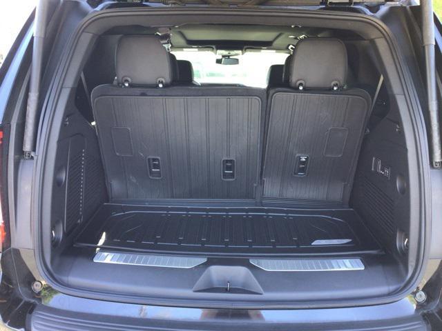 used 2024 GMC Yukon car, priced at $75,989