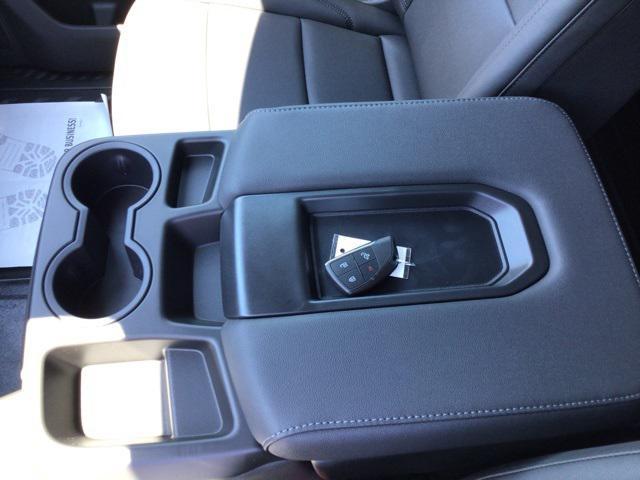 new 2026 GMC Sierra 1500 car, priced at $40,925