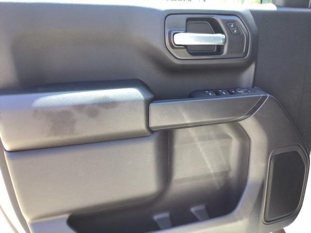 new 2026 GMC Sierra 1500 car, priced at $40,925