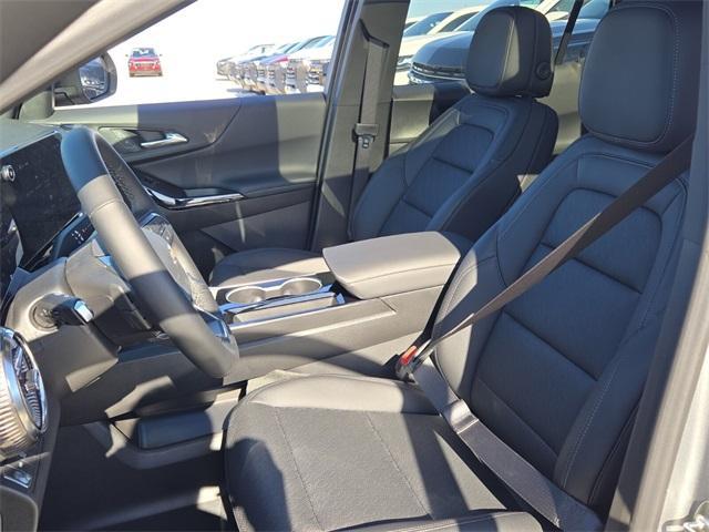 new 2025 Chevrolet Equinox car, priced at $31,910