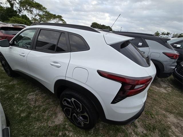 new 2025 Chevrolet Trax car