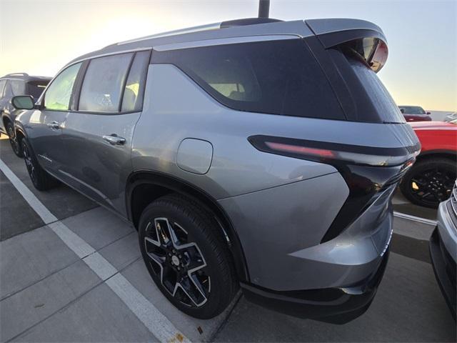 new 2025 Chevrolet Traverse car