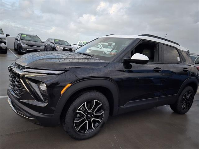 new 2025 Chevrolet TrailBlazer car, priced at $28,419