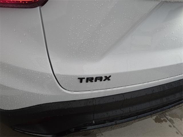 new 2025 Chevrolet Trax car, priced at $24,996