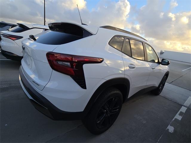 new 2025 Chevrolet Trax car, priced at $24,256