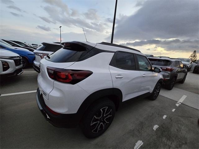 new 2025 Chevrolet TrailBlazer car, priced at $29,019