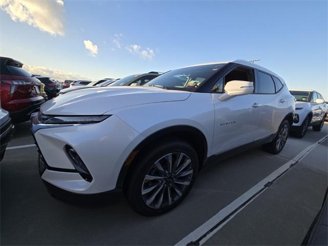 new 2025 Chevrolet Blazer car, priced at $42,874