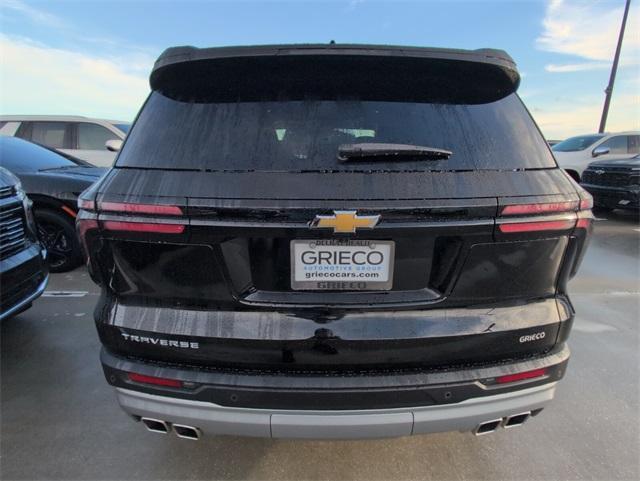 new 2026 Chevrolet Traverse car, priced at $40,676