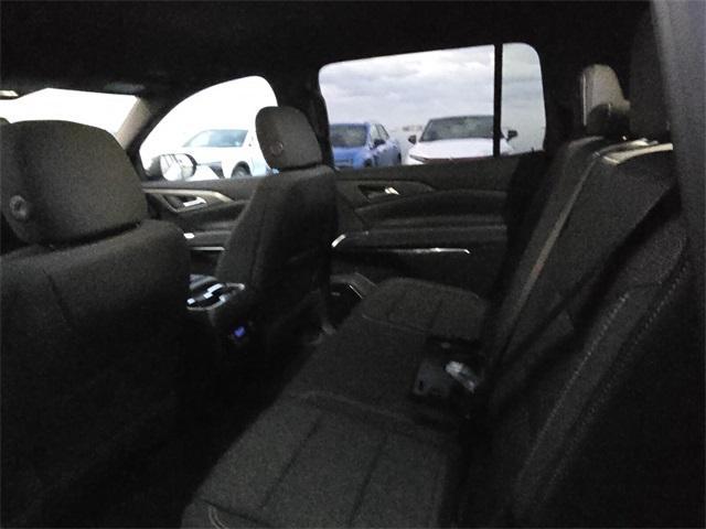 new 2025 Chevrolet Traverse car, priced at $42,477