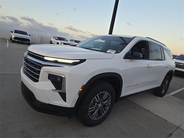new 2025 Chevrolet Traverse car, priced at $43,588