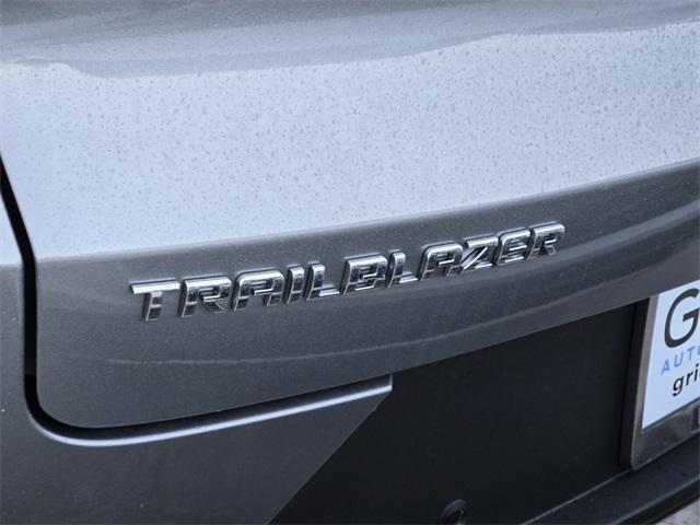 new 2025 Chevrolet TrailBlazer car, priced at $28,419