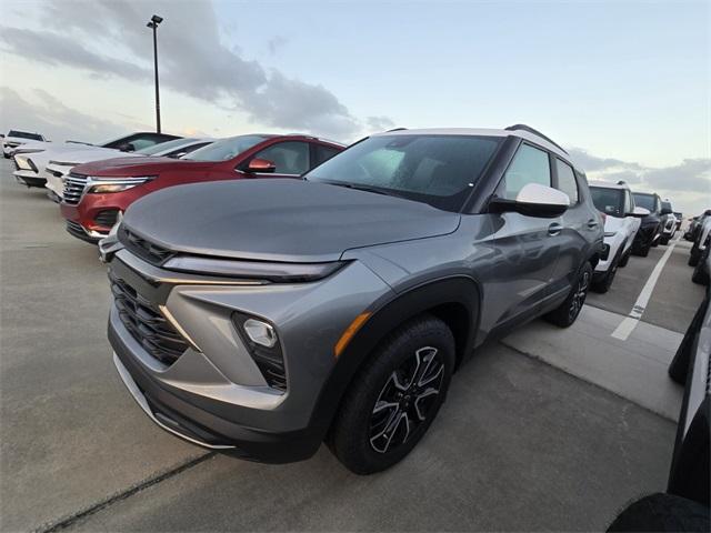 new 2025 Chevrolet TrailBlazer car, priced at $28,419