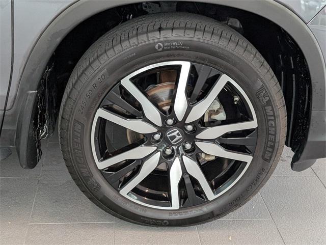 used 2021 Honda Pilot car, priced at $28,778