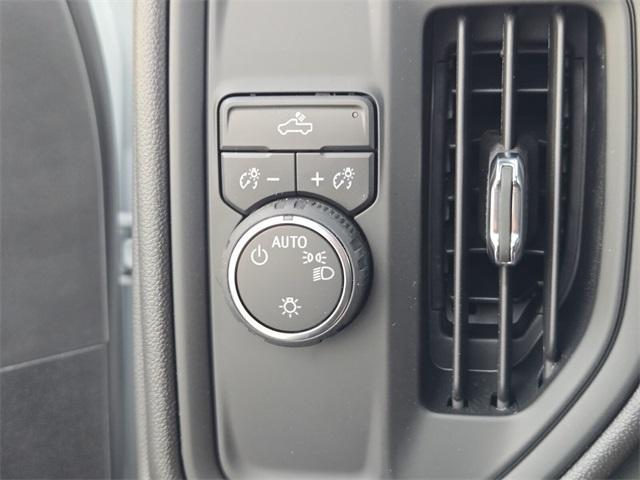 new 2025 Chevrolet Silverado 1500 car, priced at $34,021