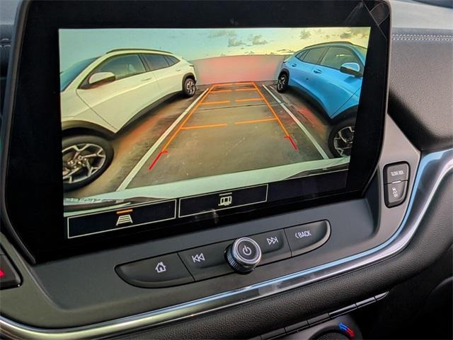 new 2025 Chevrolet Blazer car, priced at $33,004