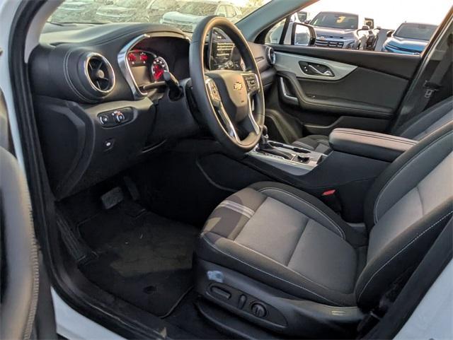 new 2025 Chevrolet Blazer car, priced at $33,004