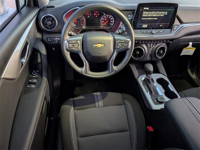 new 2025 Chevrolet Blazer car, priced at $33,004