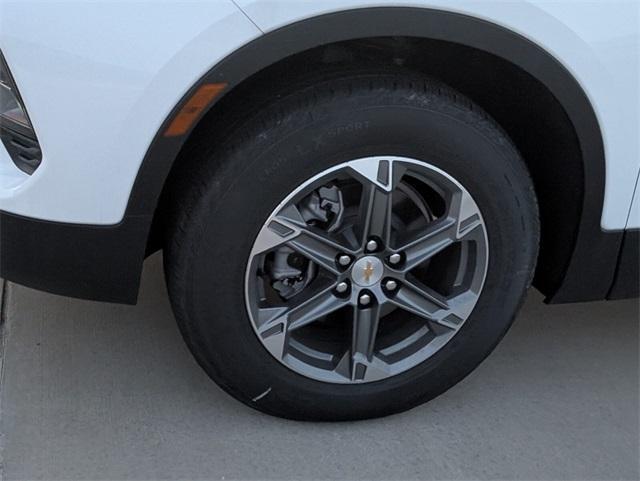 new 2025 Chevrolet Blazer car, priced at $33,004