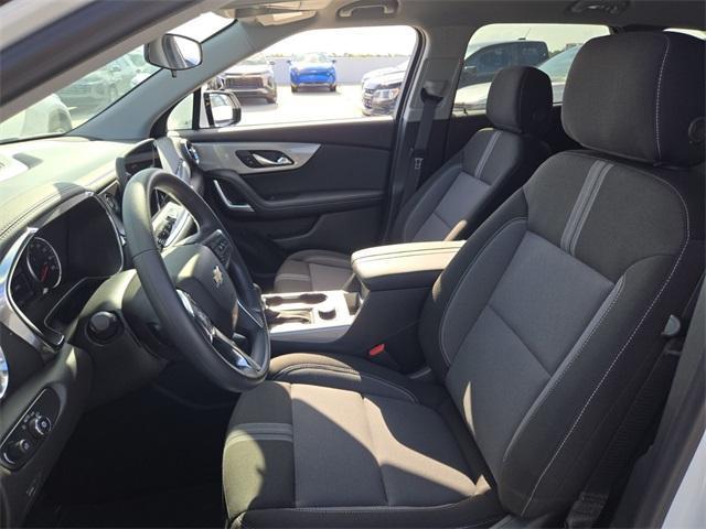 new 2025 Chevrolet Blazer car, priced at $32,004