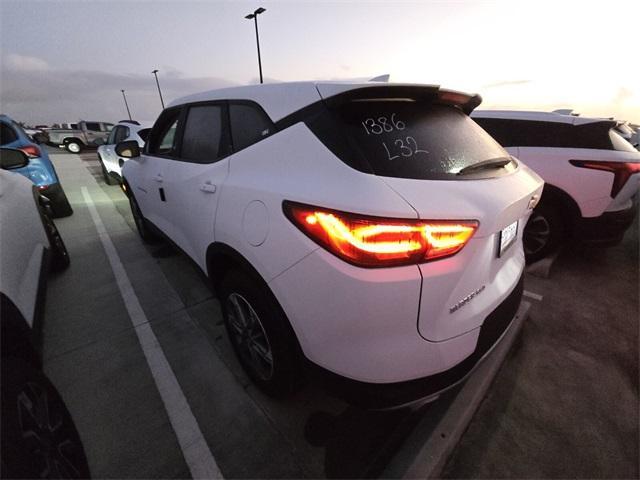 new 2025 Chevrolet Blazer car, priced at $35,004