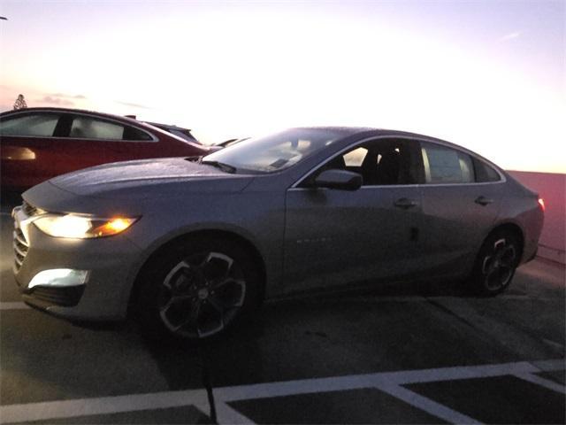 new 2025 Chevrolet Malibu car, priced at $24,264