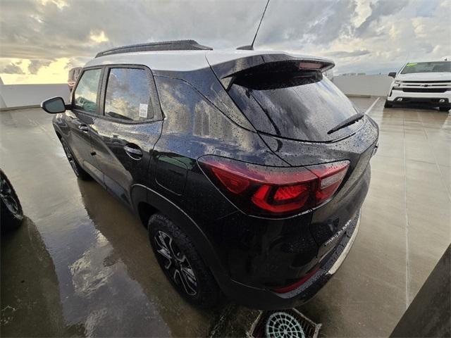 new 2025 Chevrolet TrailBlazer car, priced at $28,419