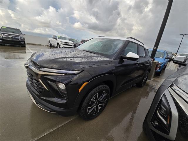 new 2025 Chevrolet TrailBlazer car, priced at $28,419