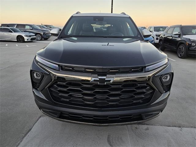 new 2025 Chevrolet TrailBlazer car, priced at $28,219