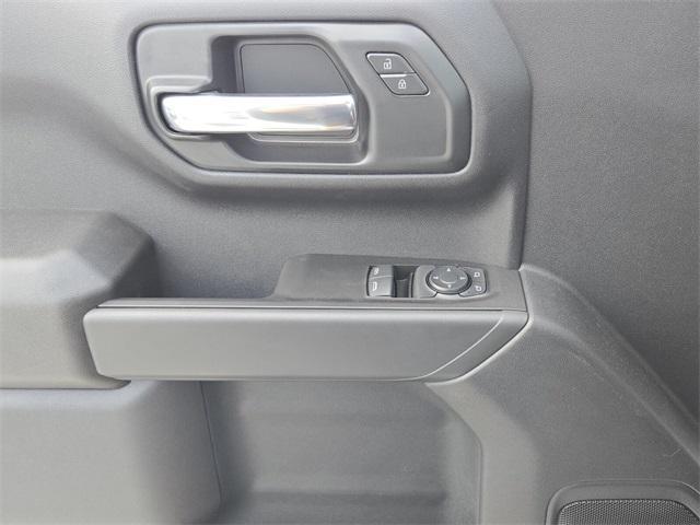 new 2025 Chevrolet Silverado 1500 car, priced at $34,021