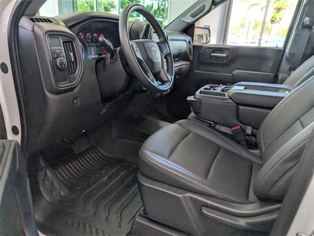 used 2025 Chevrolet Silverado 1500 car, priced at $31,599