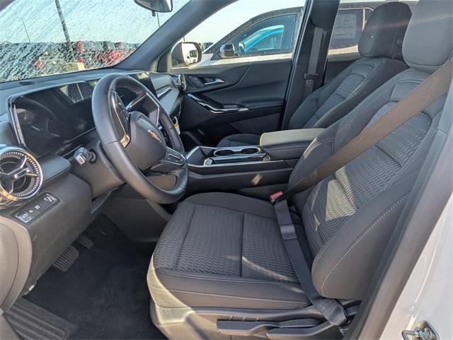 new 2025 Chevrolet Equinox car, priced at $24,847