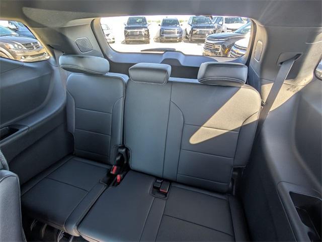 new 2026 Chevrolet Traverse car, priced at $39,326