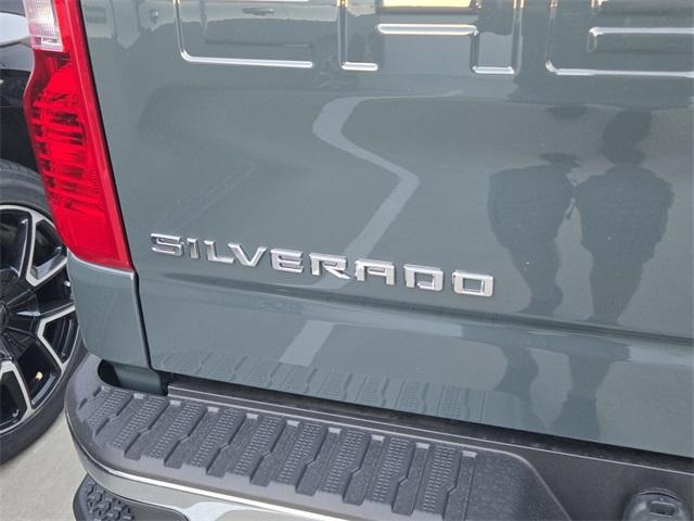 new 2025 Chevrolet Silverado 1500 car, priced at $43,639