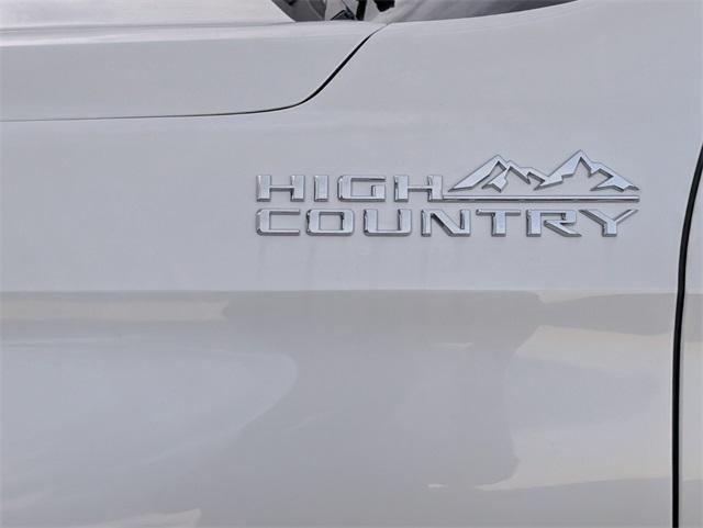 new 2025 Chevrolet Suburban car, priced at $77,211