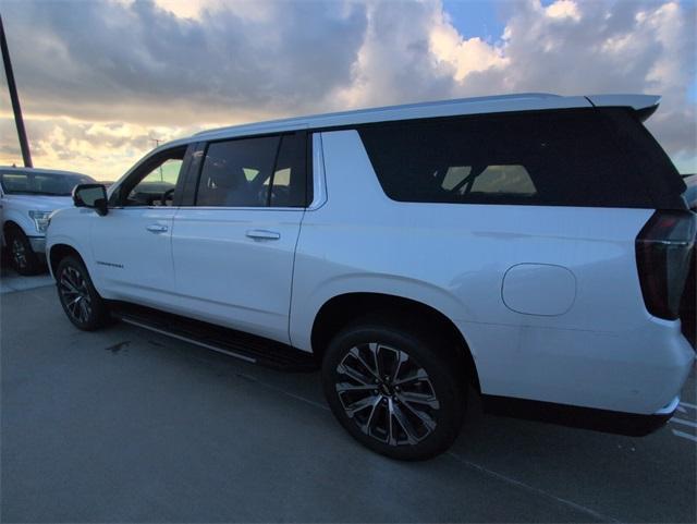 new 2025 Chevrolet Suburban car, priced at $76,211