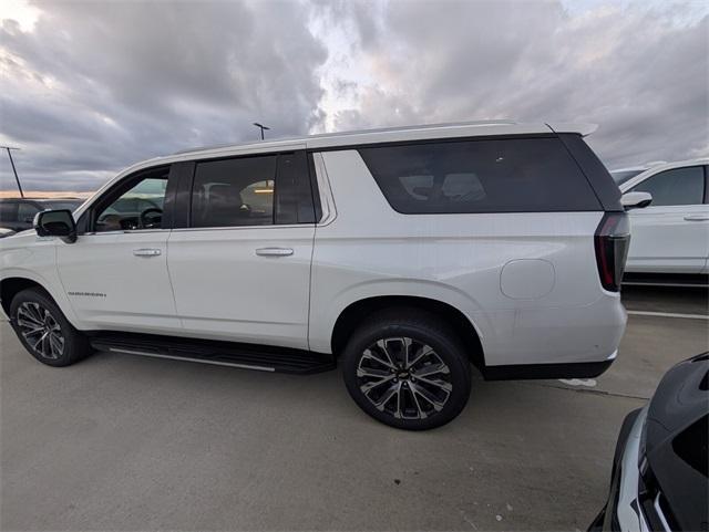 new 2025 Chevrolet Suburban car, priced at $77,211