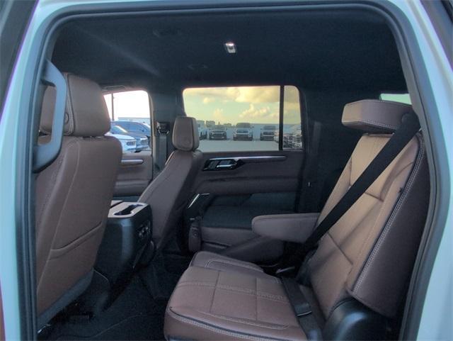 new 2025 Chevrolet Suburban car, priced at $76,211