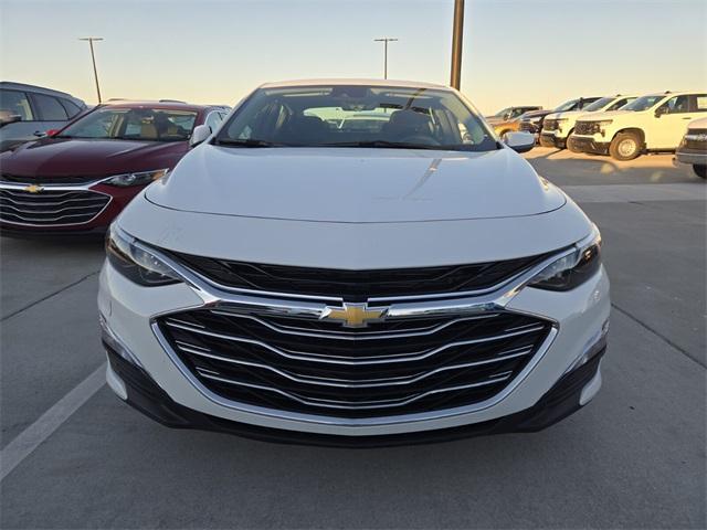 new 2024 Chevrolet Malibu car, priced at $21,508