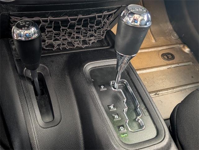 used 2015 Jeep Wrangler Unlimited car, priced at $16,932