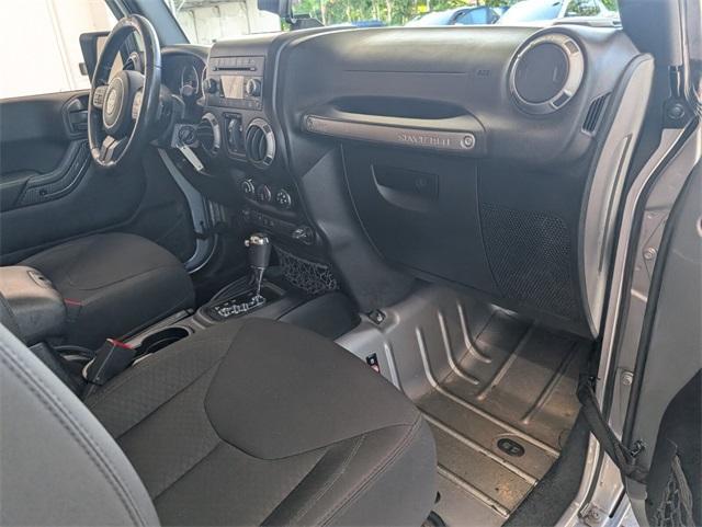 used 2015 Jeep Wrangler Unlimited car, priced at $16,932