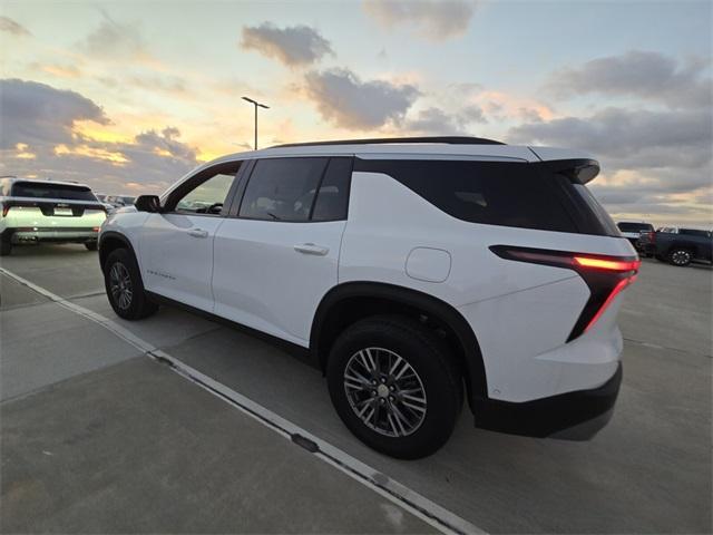 new 2024 Chevrolet Traverse car, priced at $40,405