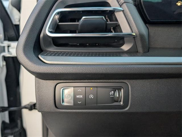 new 2026 Chevrolet Traverse car, priced at $41,778