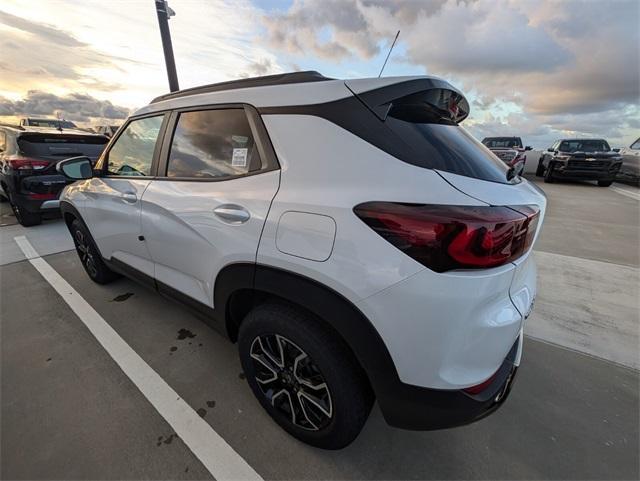 new 2025 Chevrolet TrailBlazer car, priced at $29,135