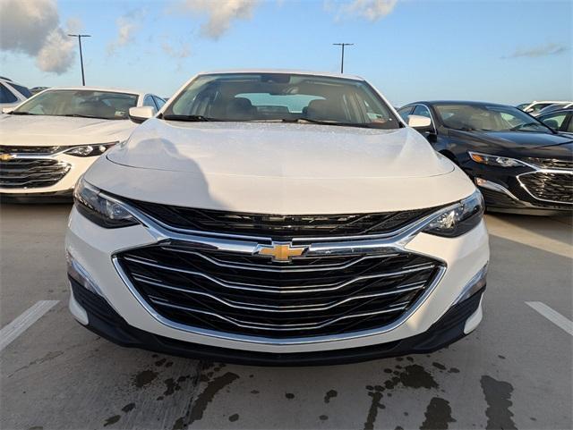 new 2024 Chevrolet Malibu car, priced at $21,508