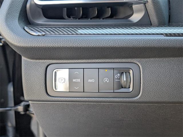 new 2026 Chevrolet Traverse car, priced at $54,446