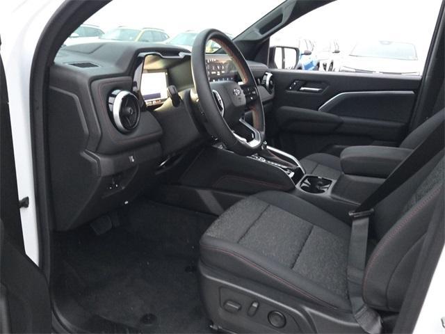 new 2024 Chevrolet Colorado car, priced at $39,996